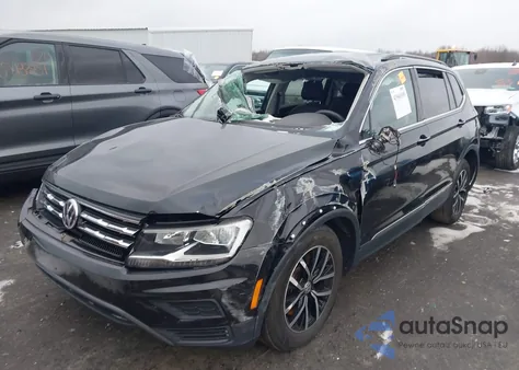 2021 Volkswagen Tiguan 2.0T Se/2.0T Se R-Line Black/2.0T Sel z USA, uszkodzony, nr VIN 3VV2B7AX6MM009717